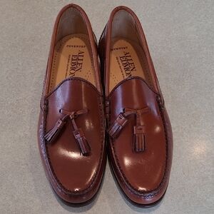 Allen Edmonds 9B Coventry Tassel Loafer Like New